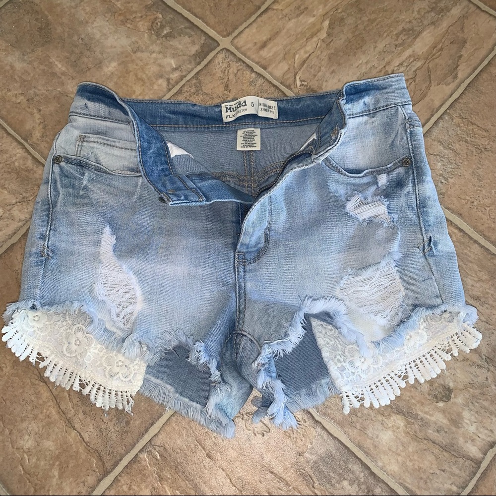 Mudd FLX Stretch High Rise Shortie Jean Shorts With Lace
